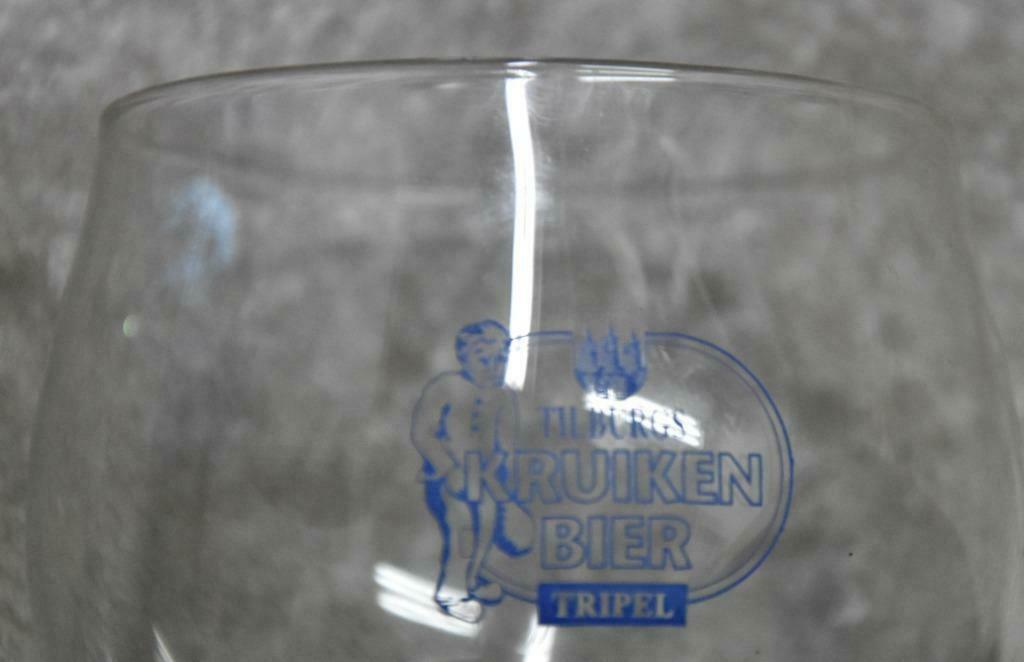 Tripel glas op poot Tilburgs Kruiken bier stad brouwerij, Ophalen of Verzenden, Zo goed als nieuw, Glas of Glazen, Overige merken