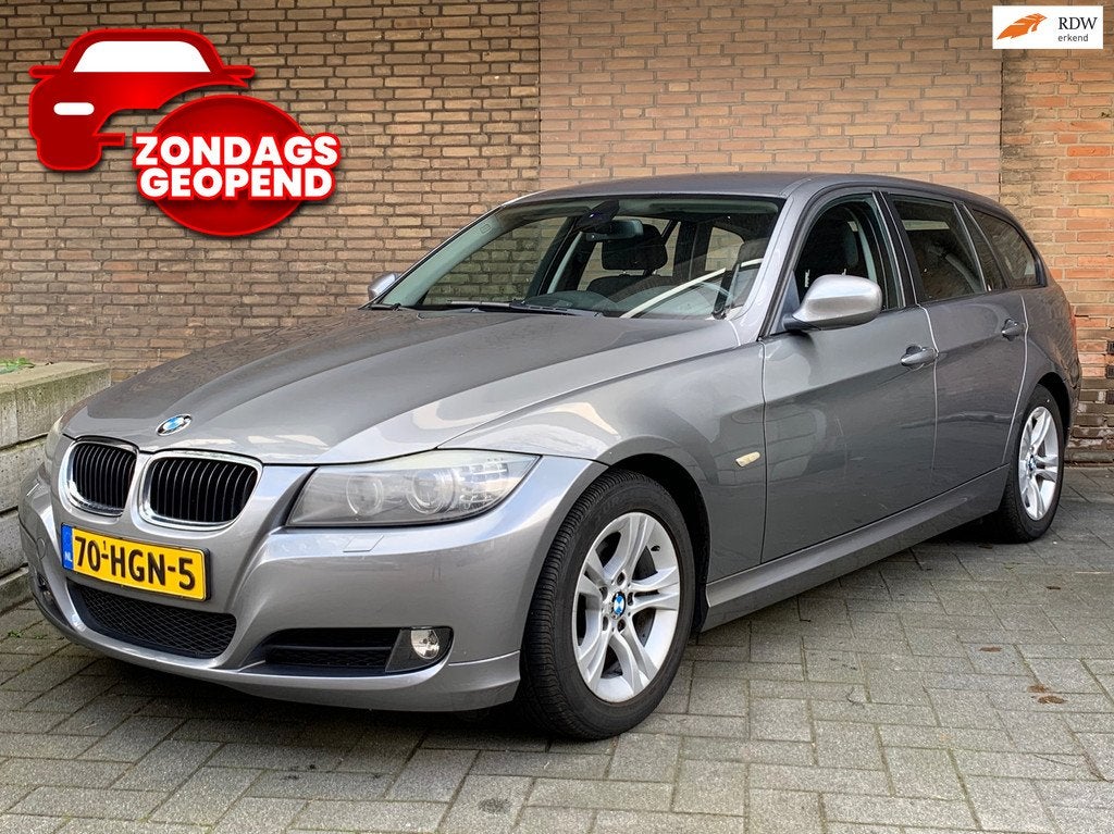 BMW 3-serie Touring 318i Business Line|Automaat|Navigatie|Cl, Auto's, BMW, Automaat, Zwart, Automatische klimaatregeling, 1435 kg