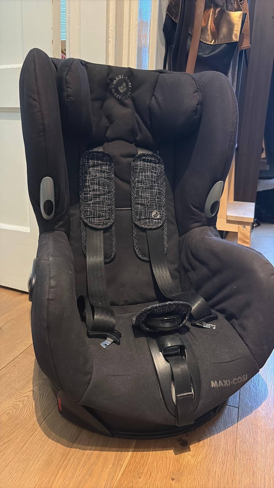Maxi cosi autostoeltje - draaibaar, Kinderen en Baby's, Autostoeltjes, Ophalen, 9 t/m 18 kg, Maxi-Cosi, Gebruikt