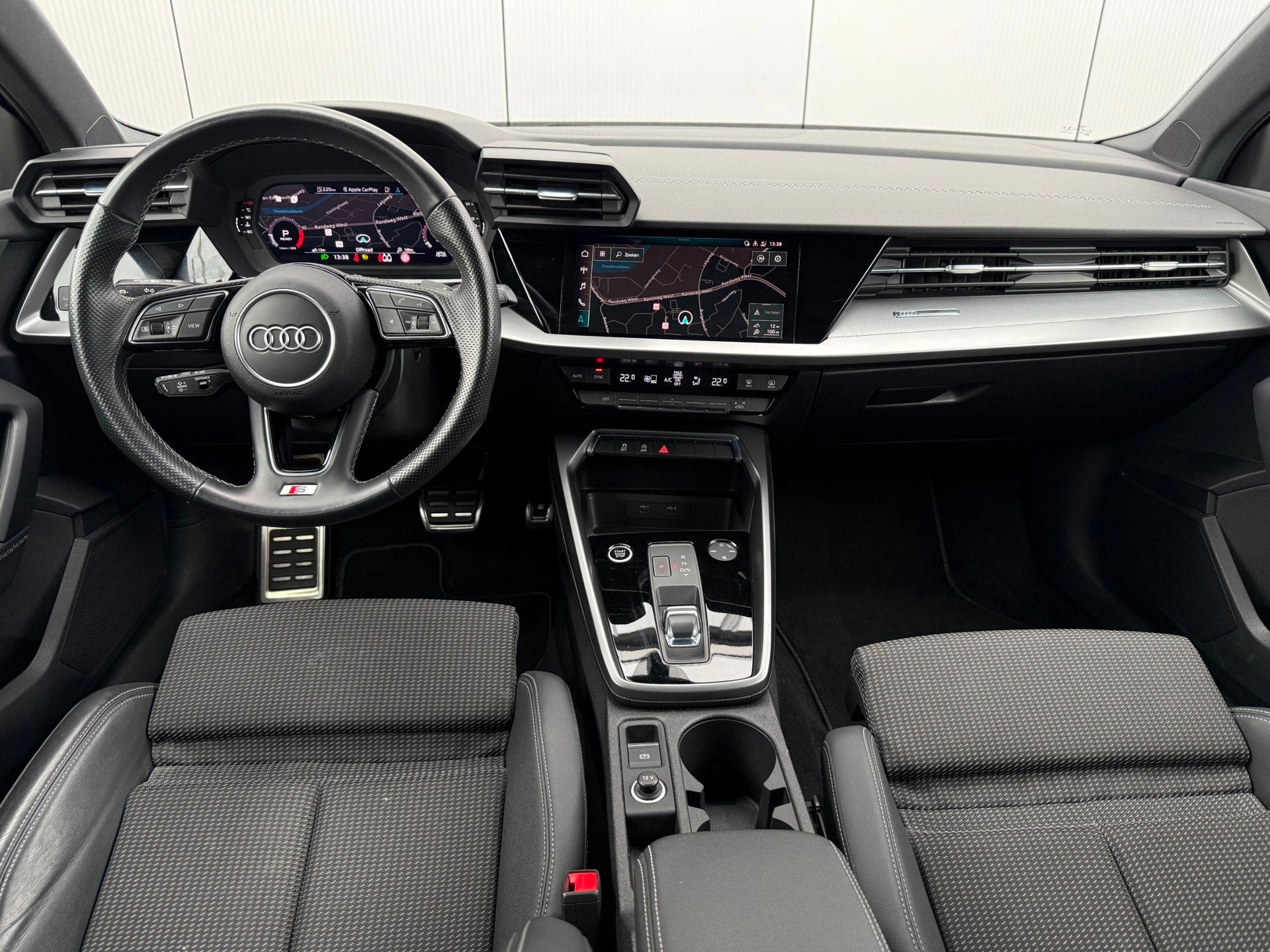 Audi A3 Sportback 30 TFSI S-edition | Automaat | S-Line 2x |, Auto's, Audi, Gebruikt, Leder en Stof, Origineel Nederlands, Bedrijf