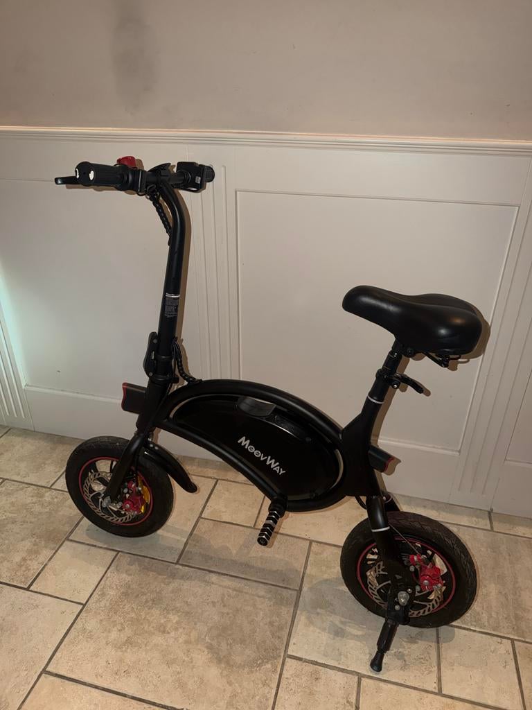 Moovway E-bike B3 - Zwart ( met lader ) bieden, Fietsen en Brommers, Elektrische fietsen, Gebruikt, Overige merken, Minder dan 47 cm