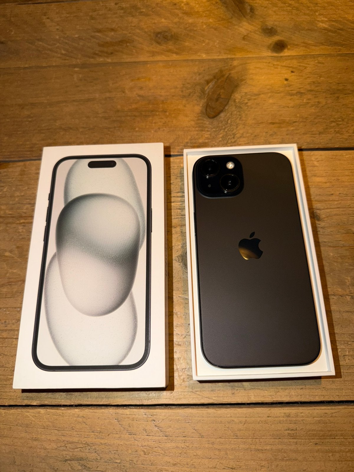 Apple iPhone 15 128GB Zwart
