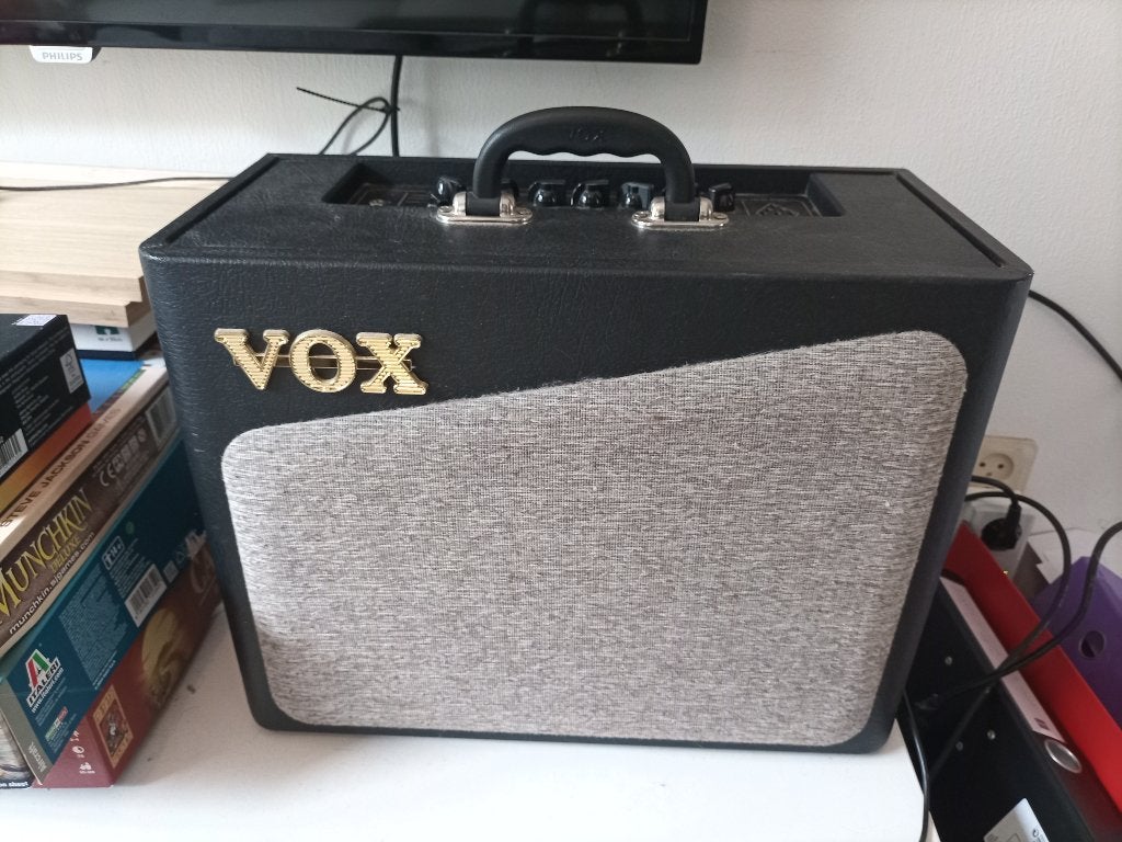 Vox AV15 Combo Gitaarversterker, Ophalen, Gebruikt, Gitaar, Minder dan 50 watt