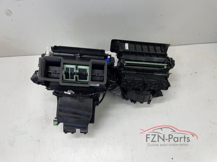 VW Transporter T7 Multivan kachelhuis (7T1816005), Ophalen of Verzenden, Gebruikt