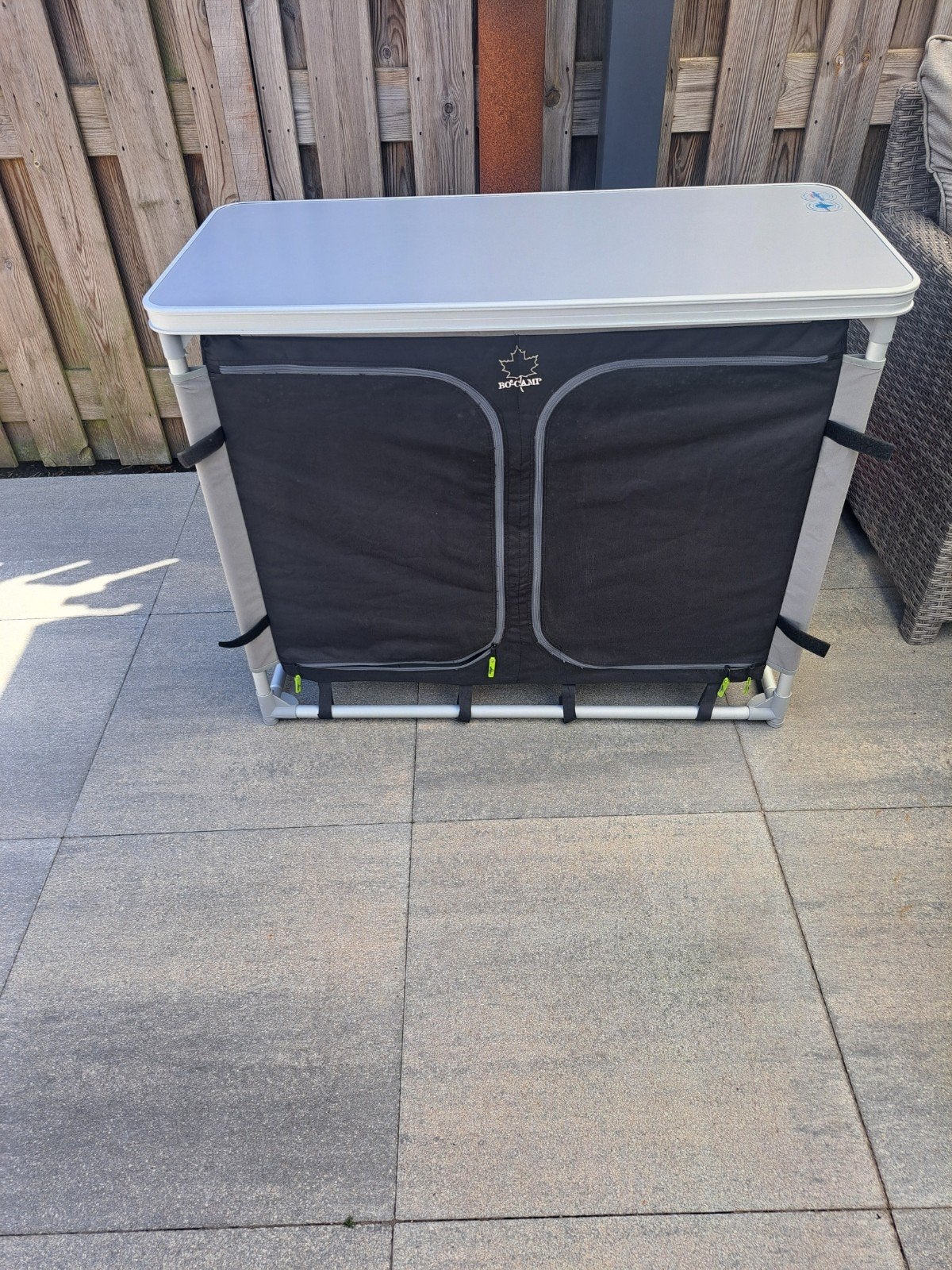 Camping kast Bo-Camp met heat resistent en waterproof blad, Ophalen, Gebruikt, Campingkast