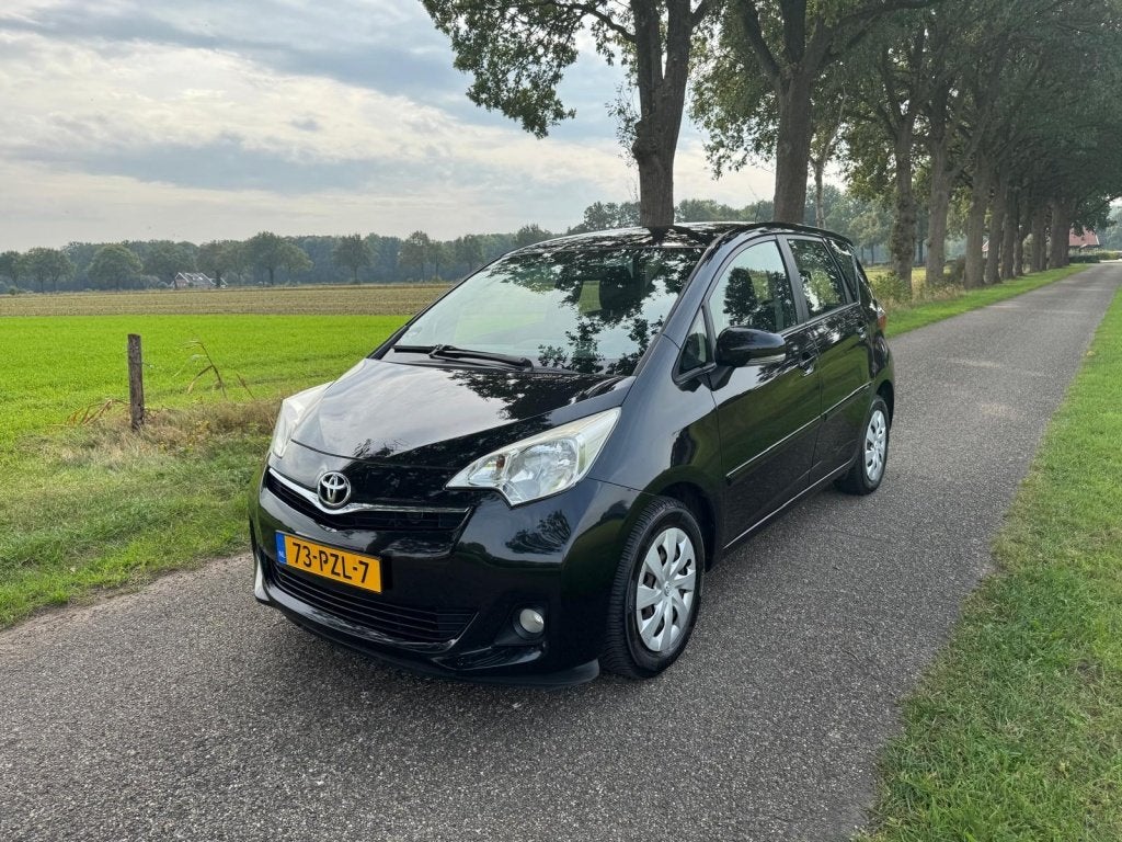 Toyota Verso-S 1.3 VVT-i Aspiration | Camera | Cruise Contro, Auto's, Keurmerk '100% Onderhouden', Euro 5, Stof, Gebruikt