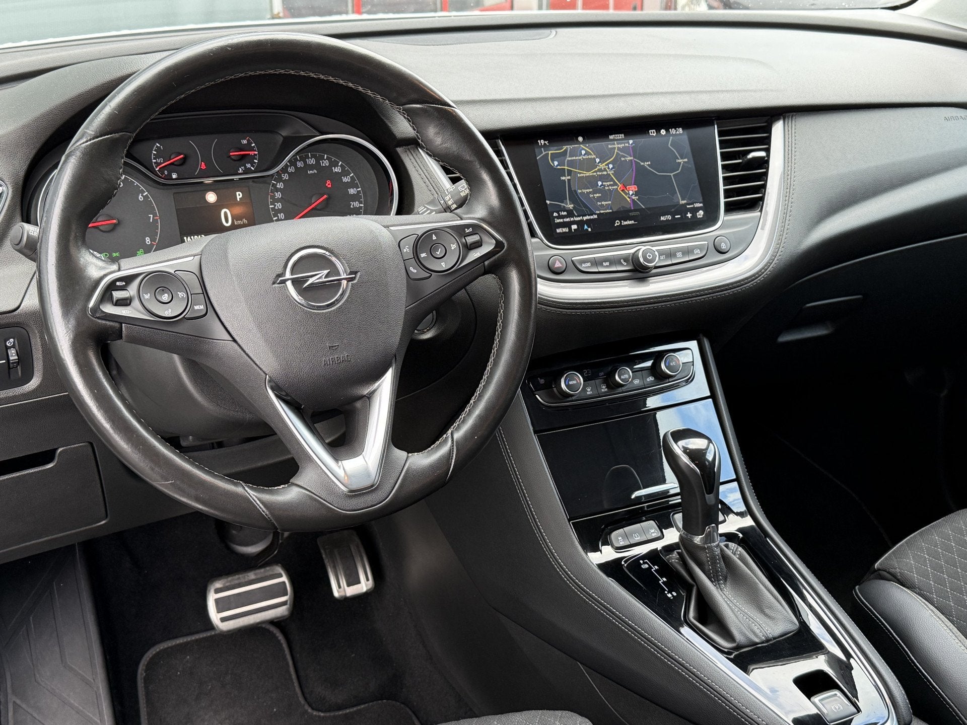 Opel Grandland X BWJ 2018 1.2 Turbo 131 PK Ultimate TREKHAAK, Lichtsensor, Gebruikt, 1199 cc, Met garantie (alle)