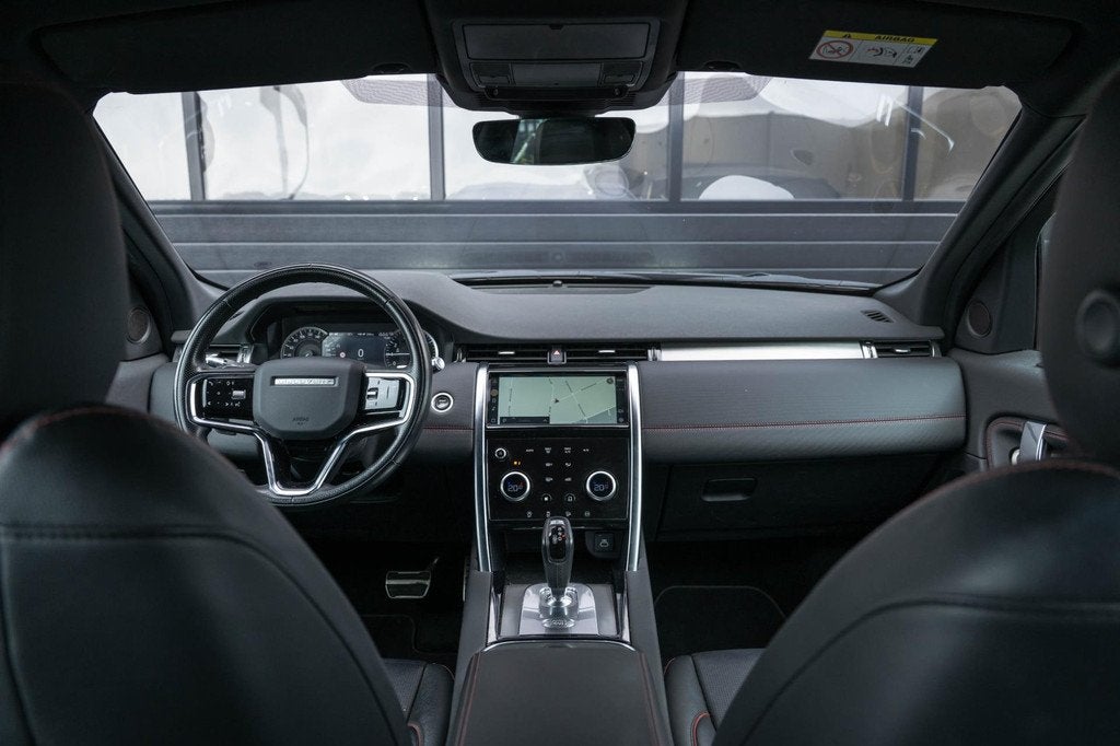 Land Rover Discovery Sport P300e 1.5 R-Dynamic 309PK|360Came, Auto's, Land Rover, Automaat, 1497 cc, Gebruikt, Blauw