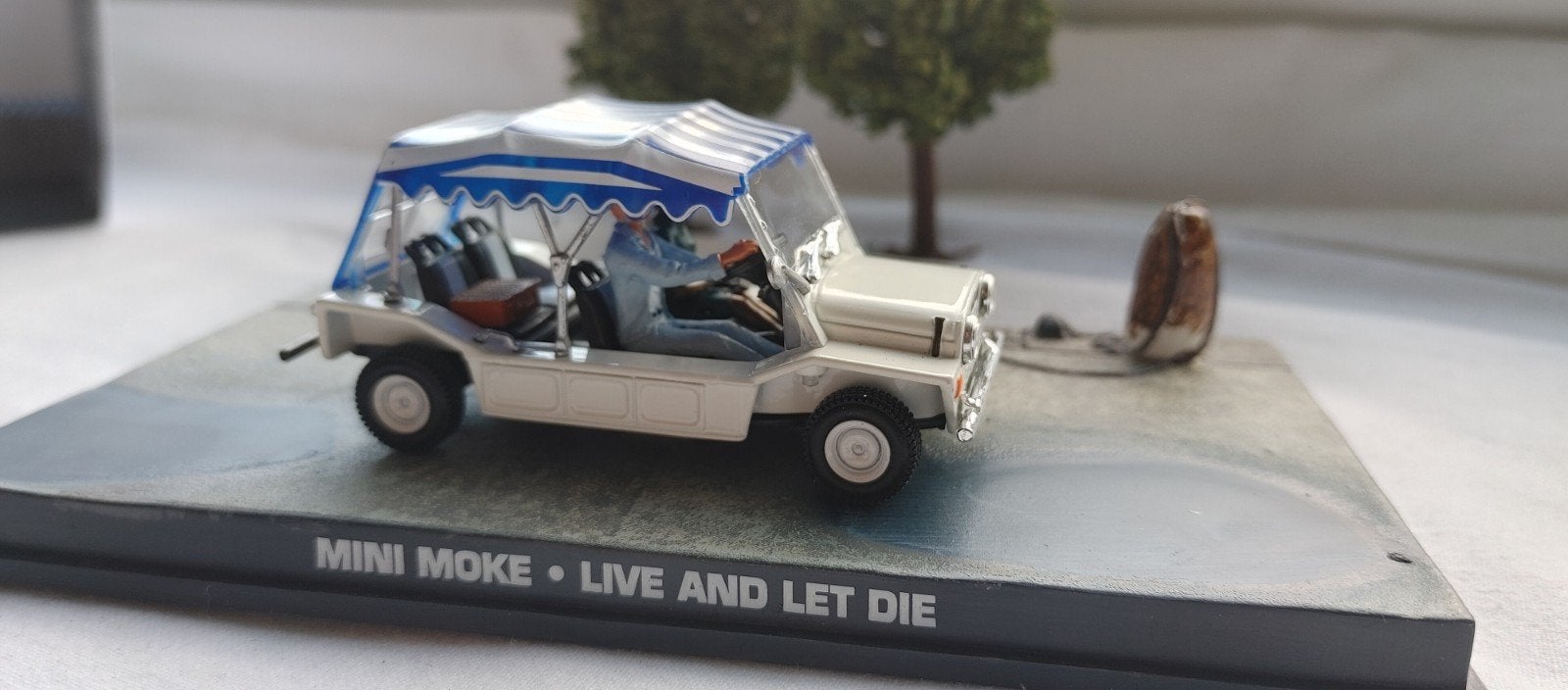 James bond collectie 1:43 mini moke, Verzenden, Zo goed als nieuw, Auto, Overige merken