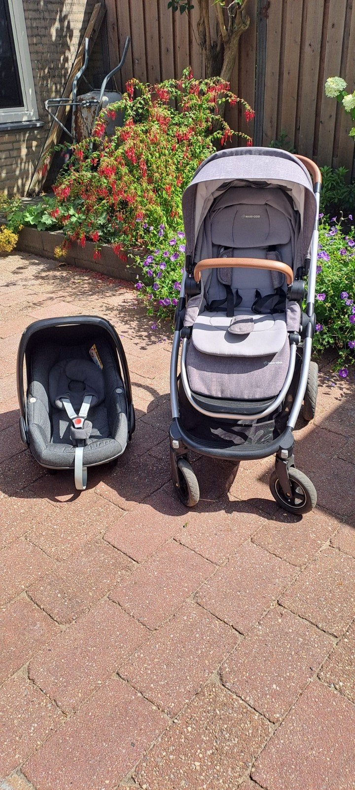 Maxi-Cosi Adorra Luxe combiwagen met autostoeltje, Ophalen, Gebruikt, Maxi-Cosi, Met autostoeltje