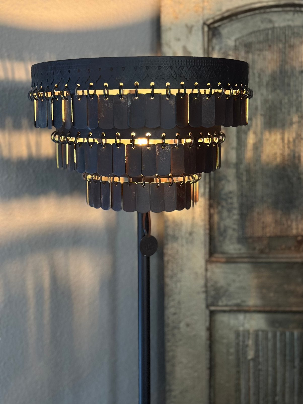 Hoffz vloerlamp Gudha rond, Huis en Inrichting, Lampen | Vloerlampen, Nieuw, Ophalen of Verzenden, Metaal, Landelijk hoffz