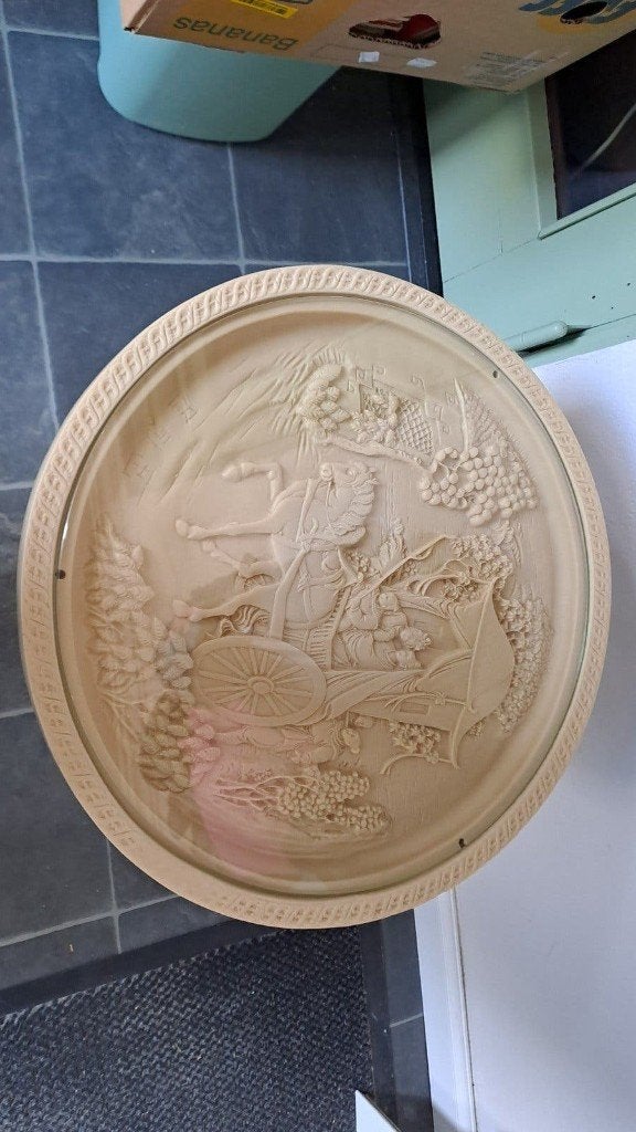 Unieke Oosterse Bijzettafel met Gedetailleerd Snijwerk, Ophalen of Verzenden