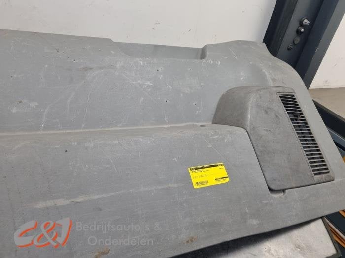 Laadbak bekleding van een Volkswagen Transporter, Gebruikt, -, Volkswagen, -