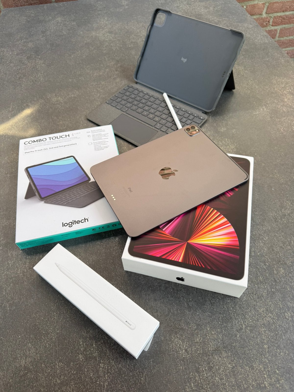 IPad Pro 11 inch 128 GB (3e generatie) met accessoires, Computers en Software, Apple iPads, Ophalen, Apple iPad, 11 inch, Zo goed als nieuw
