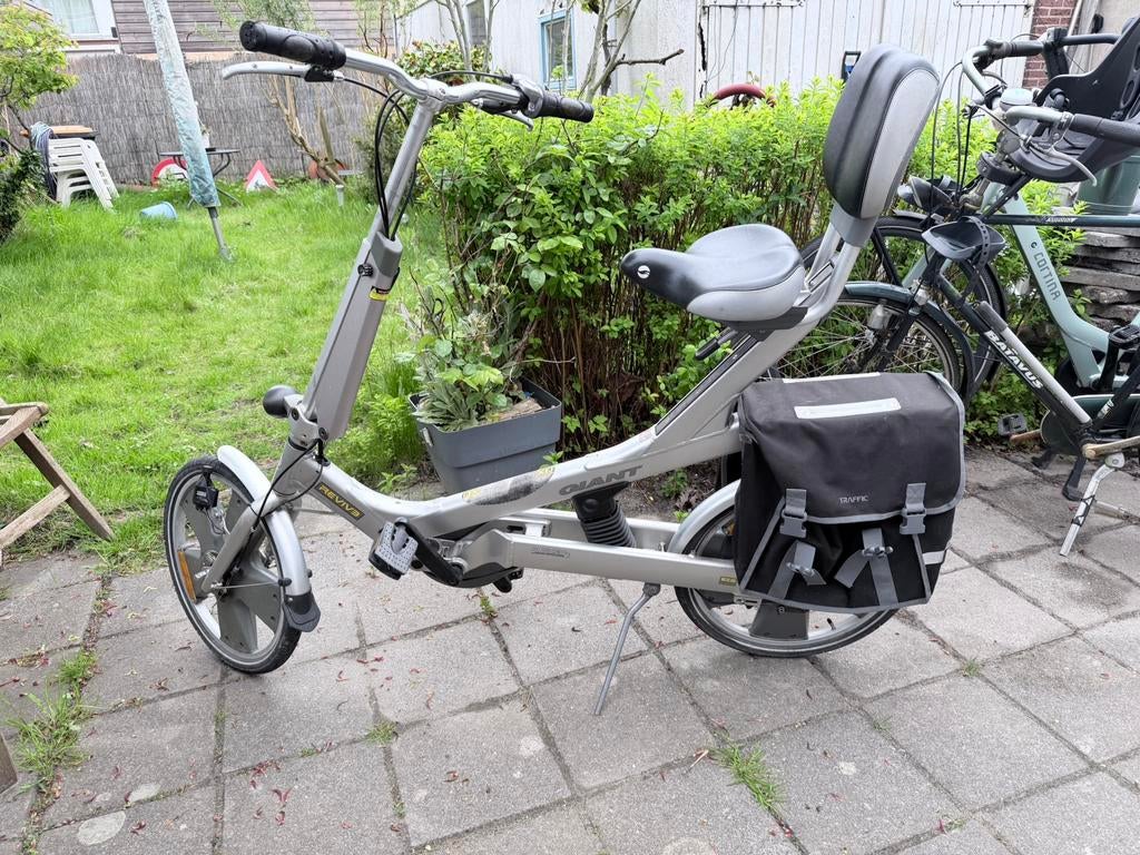Giant Revive in prima staat, Ophalen, Minder dan 10 versnellingen, Vering, Zo goed als nieuw