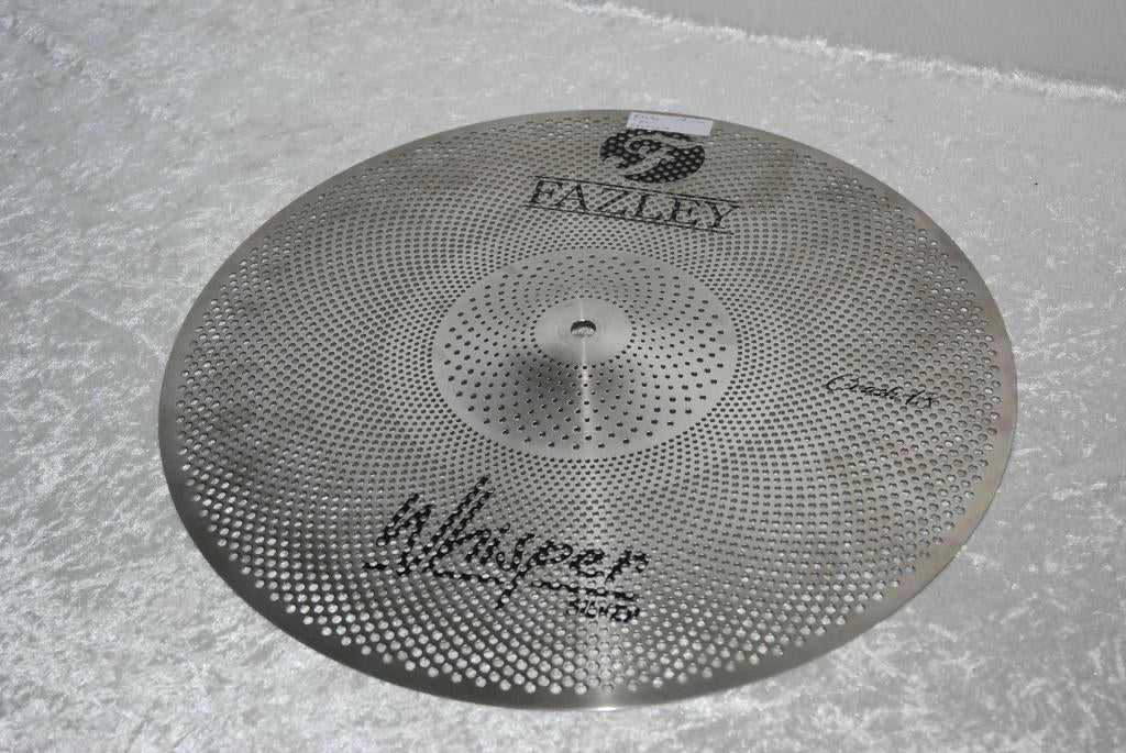 Fazley Low volume crash ride 18 inch  <25251763>, Gebruikt, ., Drums of Percussie, Ophalen of Verzenden
