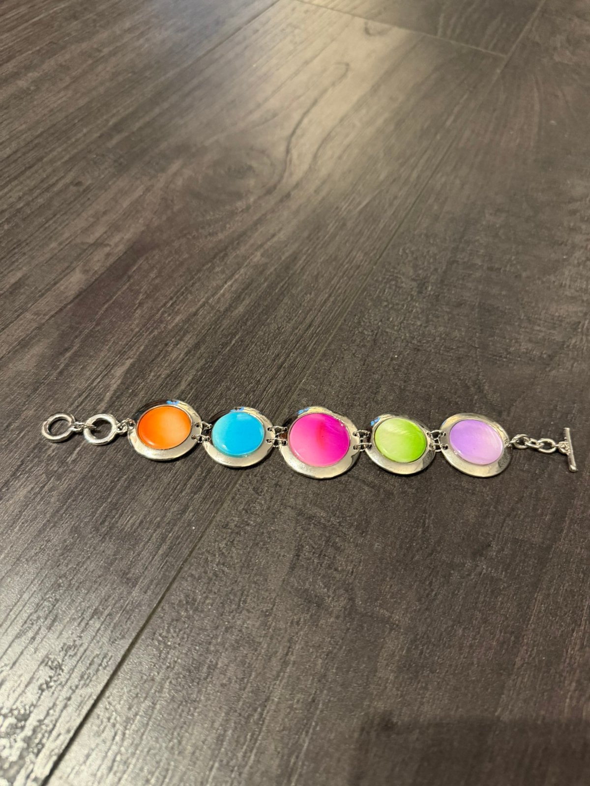Partij 6 stuks mooie multi collor armbanden A1/6, Ophalen of Verzenden, Nieuw, Overige kleuren, Overige materialen