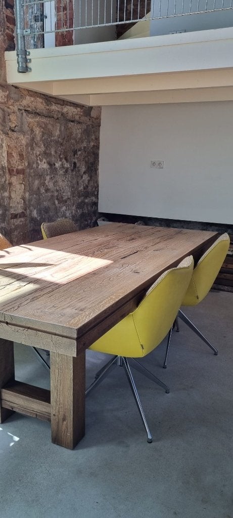 Robuuste eikenhouten eettafel - Kloostertafel, Ophalen, 100 tot 150 cm, Eikenhout, 200 cm of meer