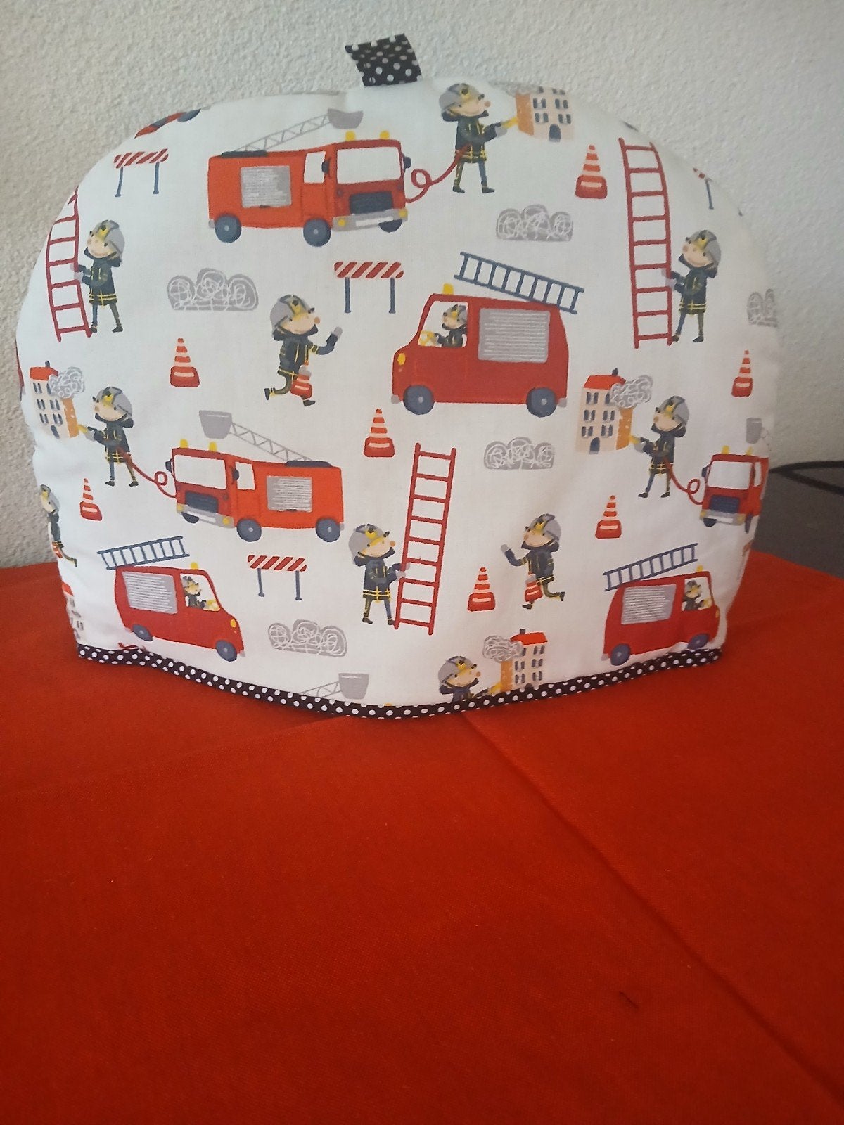 Theemuts 'Als de brandweer'  33 x 25 cm kadoidee?., Theepot/fluitketel, Nieuw, Ophalen of Verzenden, Natuurlijk materiaal