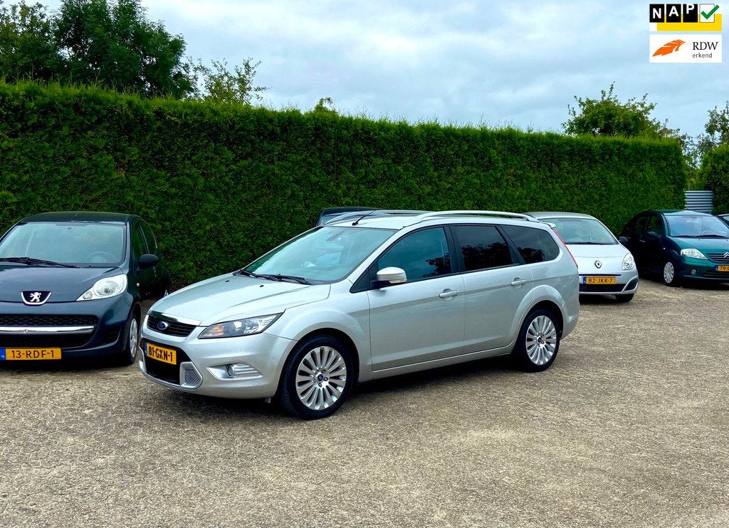 Ford Focus APK NIEUW NAVI AIRCO CC LEER PERFECT RIJDEND, Auto's, Ford, Gebruikt, Leder en Stof, Handgeschakeld, 1259 kg