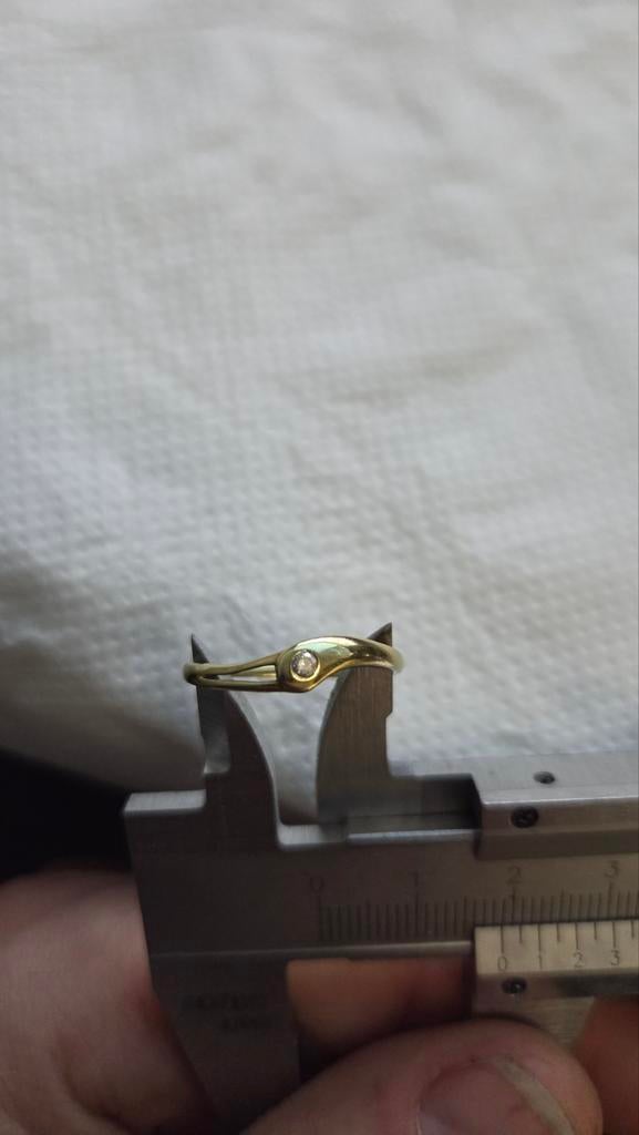 14k gouden ring met zirkonia, 19 tot 20, Ophalen of Verzenden, Zo goed als nieuw, Dame