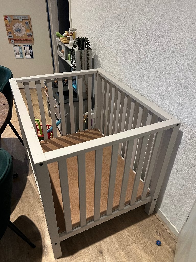 Babybox hout gebrukt, Ophalen, Gebruikt, Vierkant, In hoogte verstelbaar
