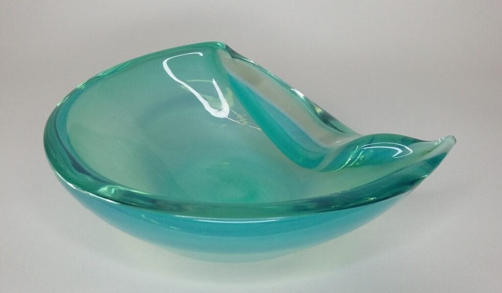 Omstreeks 1960 Glazen Azuurblauwe Sierschaal Murano Glas, Antiek en Kunst, Ophalen of Verzenden