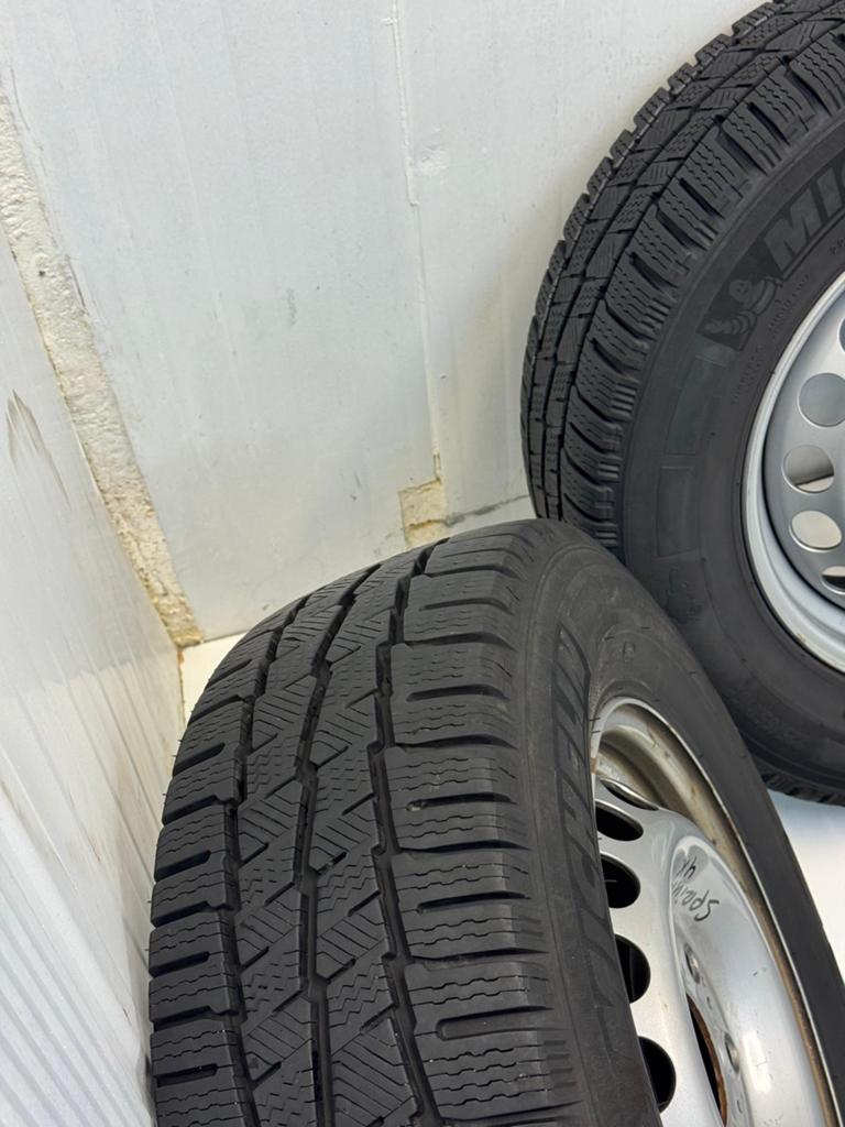 Org. Mercedes Sprinter225/65R16Cvelgen metwinterbanden 6x130, 16 inch, Banden en Velgen, EVZ Handelsonderneming, C. Huygensstraat 14a