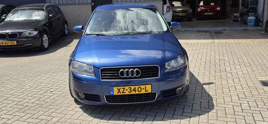 Audi A3 1.6 Attraction Clima, 18" sportvelgen, LEES TEKST, Auto's, Audi, Voorwielaandrijving, Stof, Gebruikt, 4 cilinders