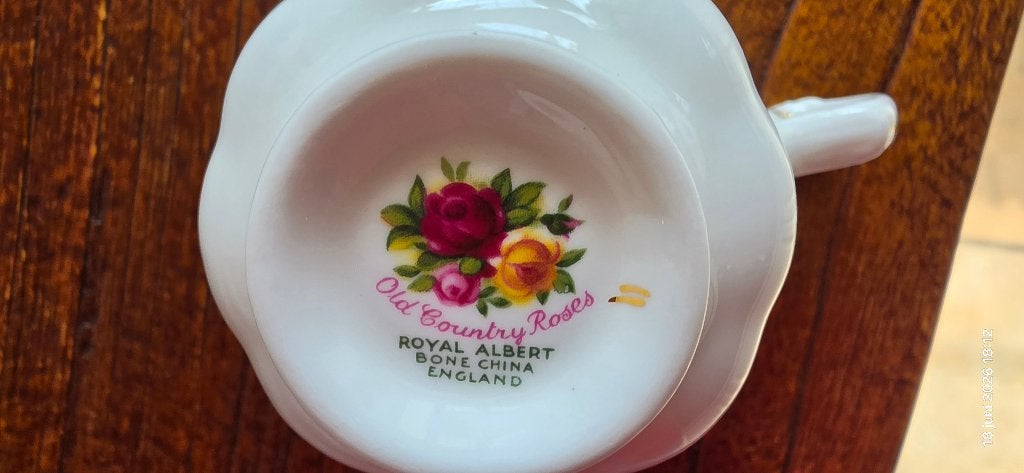 Compleet thee en koffie servies, Ophalen