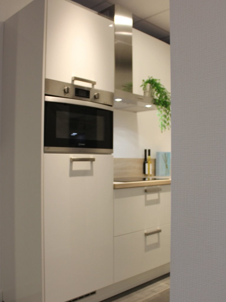 AF 5 – Nobilia Lido hoekkeuken hoogglans wit, Huis en Inrichting, Keuken | Complete keukens, Ophalen, Hoekkeuken, Nobilia-Werke J. Stickling GmbH & Co. KG