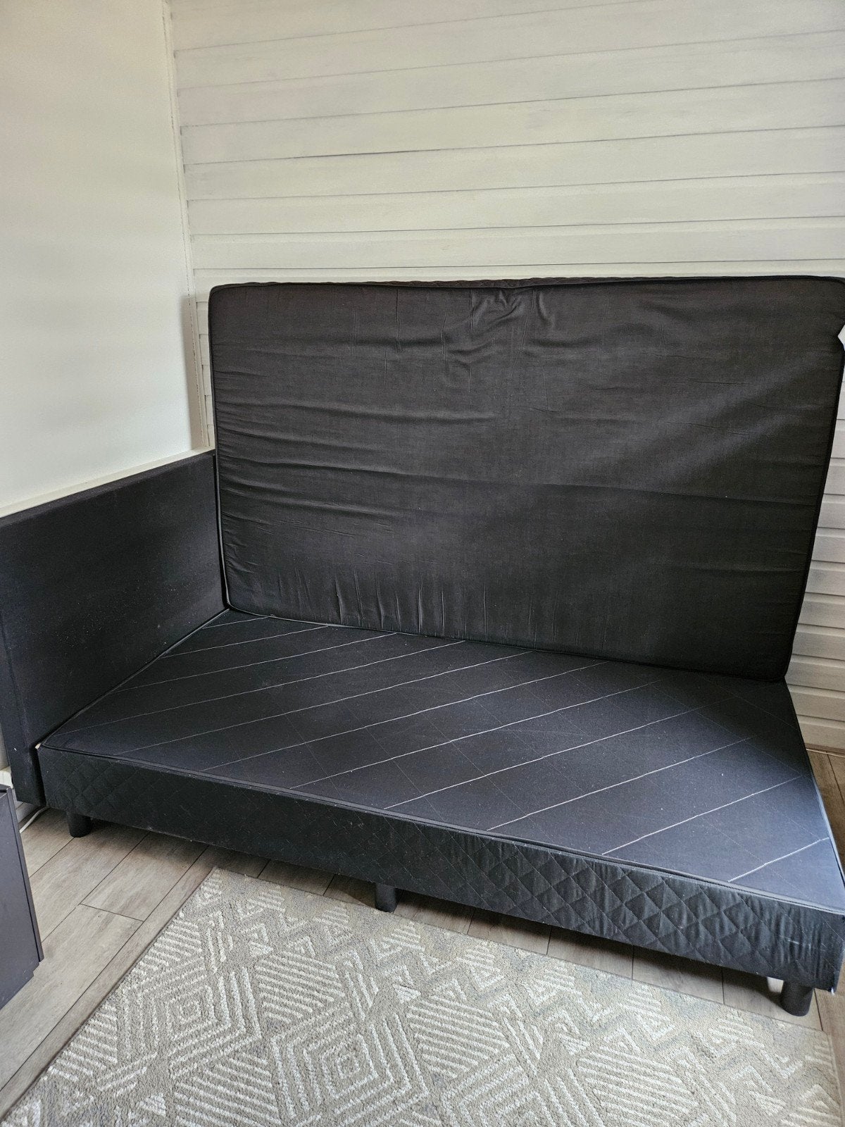 Zwarte boxspring 120x200 cm met hoofdbord, Huis en Inrichting, Slaapkamer | Boxsprings, Ophalen
