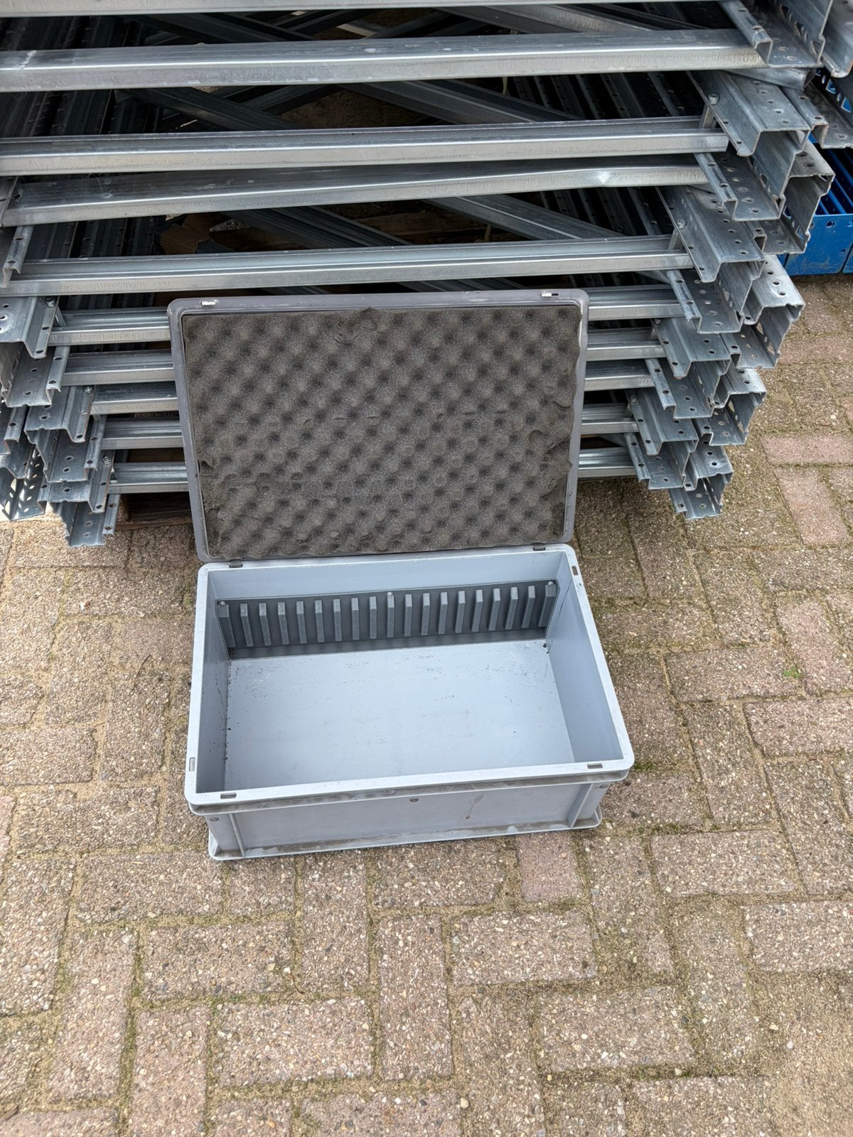 Nette bakken magazijnbak kratte met deksel ex phillips 60 cm, Ophalen, Zo goed als nieuw, Krat, Minder dan 35 cm