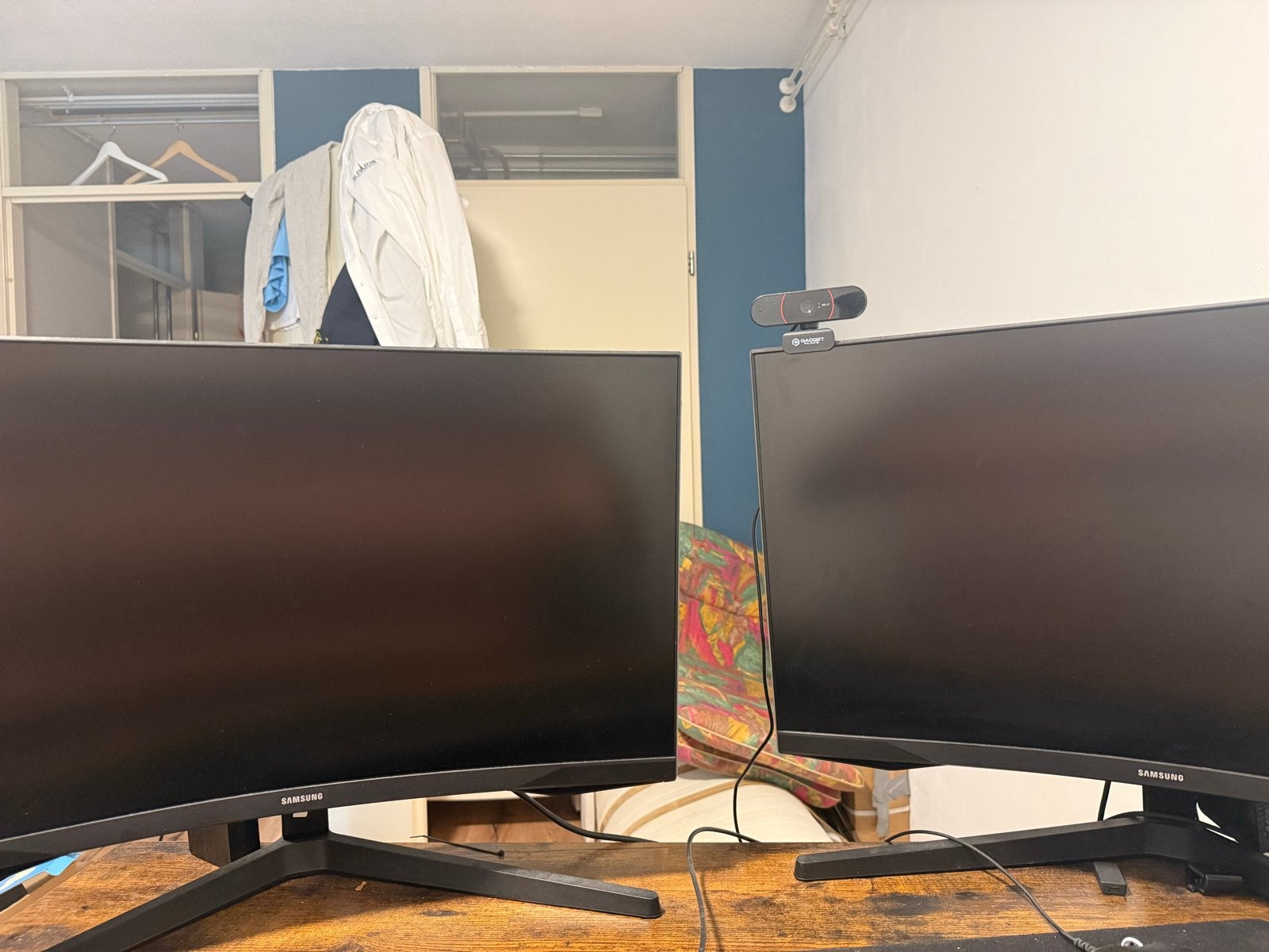 2x Samsung Odyssey G5 Curved Gaming Monitor  27” (QHD 1440p), Curved, VA, 1 tot 2 ms, Ophalen