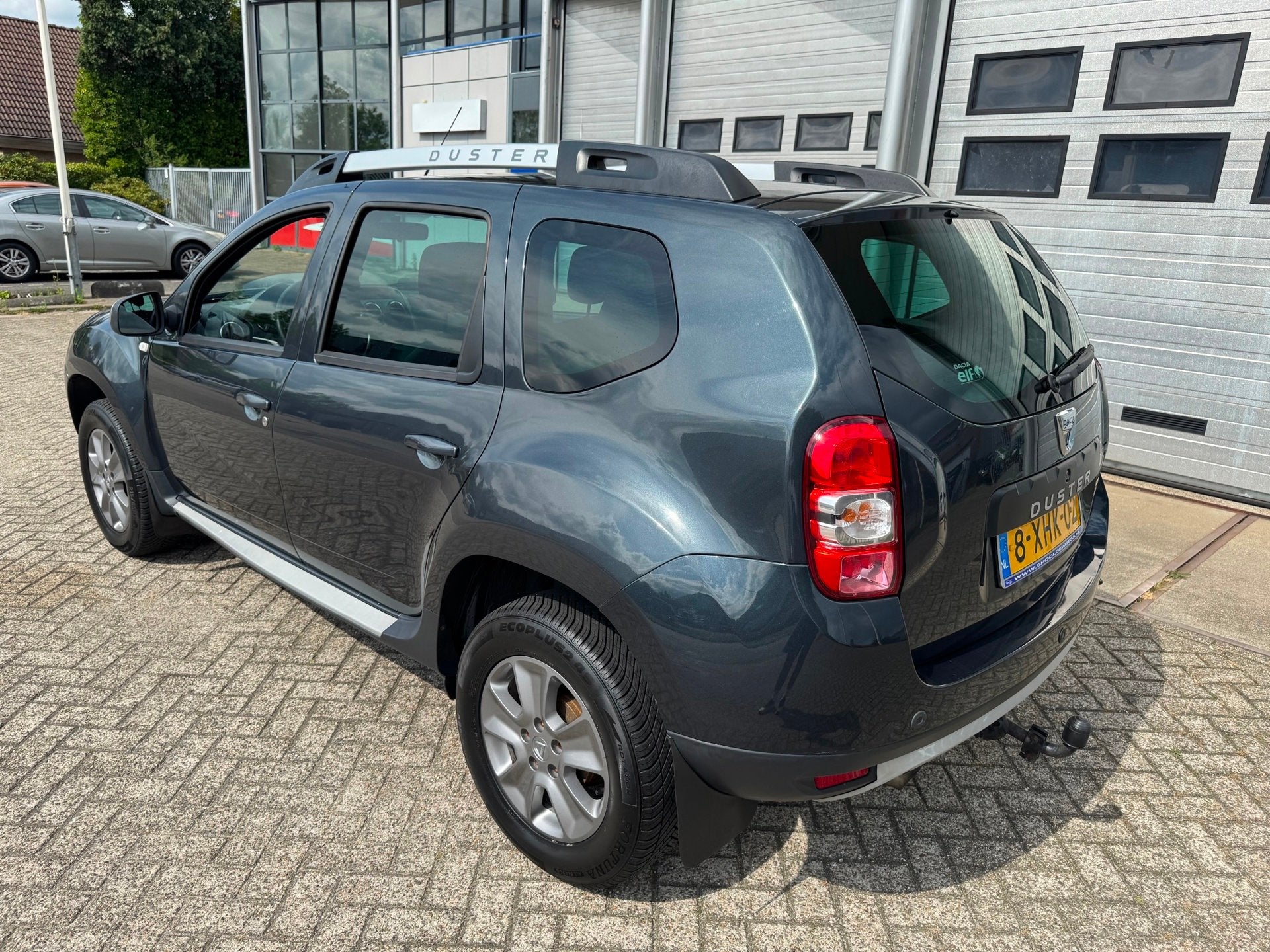 Dacia Duster 1.2 TCe 4x2 Lauréate Airco, Trekhaak, Navi, Euro 5, 125 pk, Gebruikt, 4 cilinders