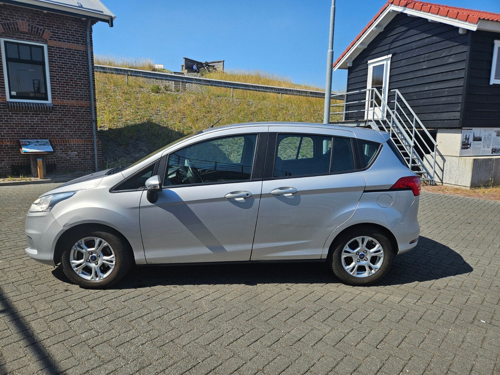 Ford B-Max 1.6 Ti-vct 77KW/105PK Pshift 2015 Grijs, Auto's, Ford, 1596 cc, Stof, 4 cilinders, B-Max