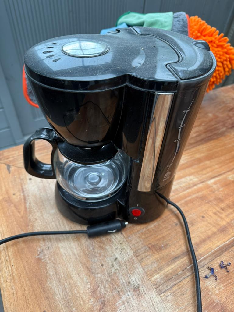 12 volt koffiezetapparaat, Ophalen, Zo goed als nieuw, Koffiemachine