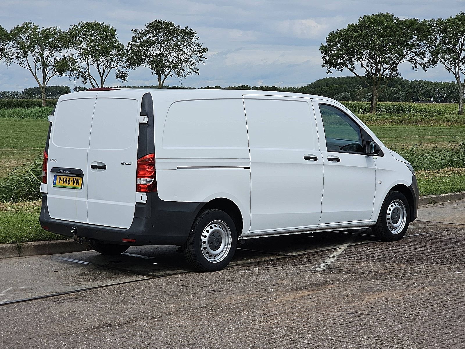 MERCEDES-BENZ VITO 111, Auto's, Bestelauto's, 1869 kg, Gebruikt, Euro 6, Wit