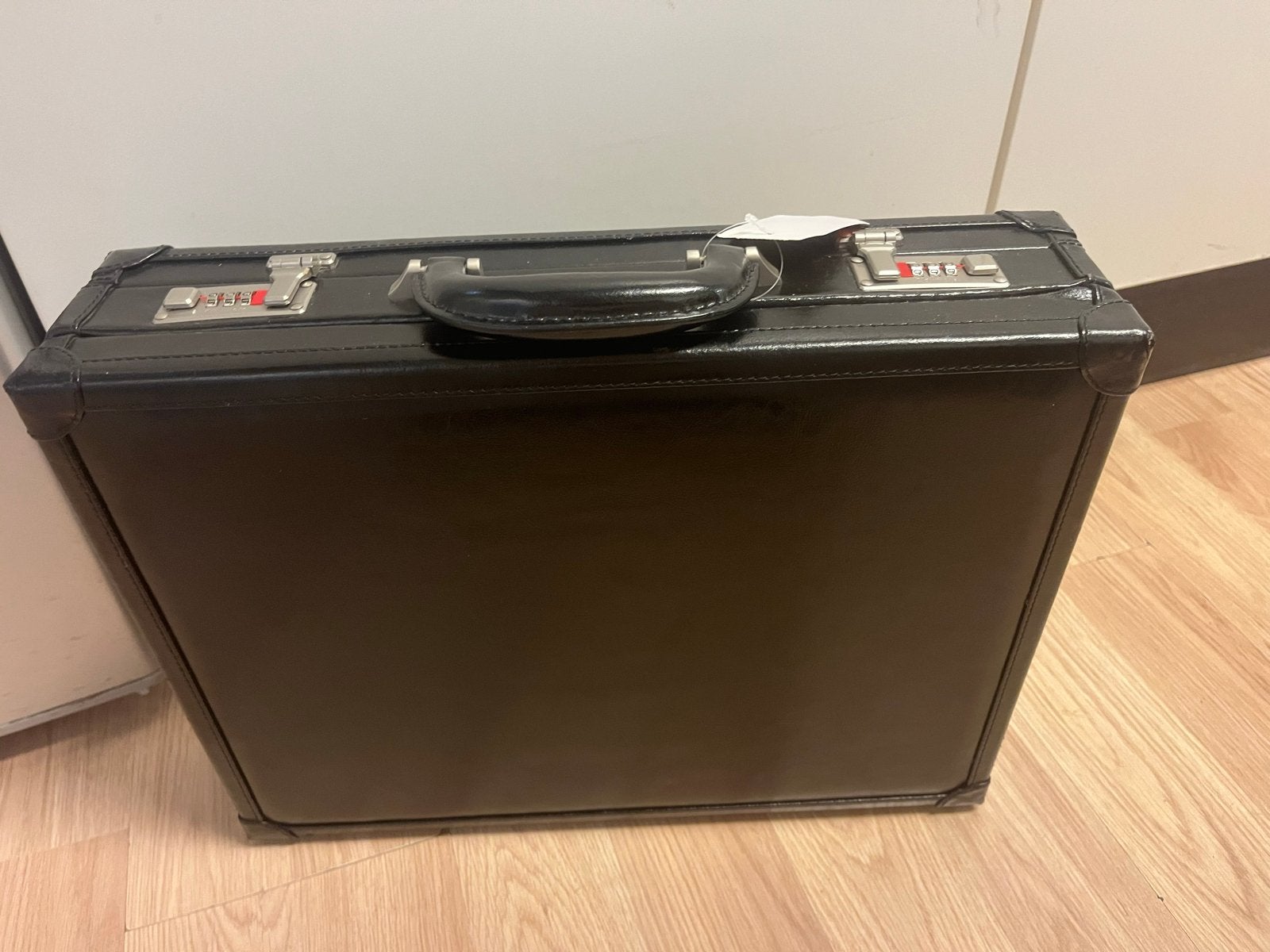 Mooi kunstlederen attaché met lederen voering, 40 tot 60 cm, Zwart, Nieuw, 35 tot 55 cm