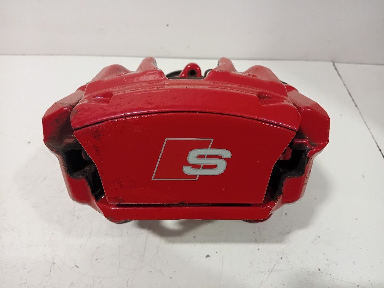 Remklauw links achter Audi SQ5, Onderdelen@venauto.nl, Van der Ven Autorecycling B.V., Gebruikt, Ettenseweg 76, 4706 PB Roosendaal, The Netherlands