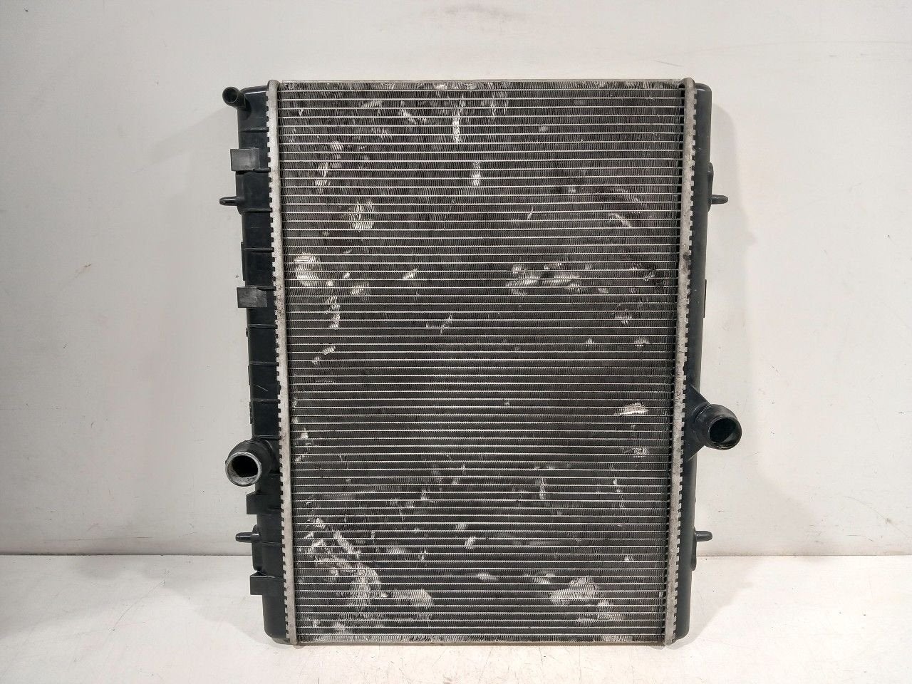 Radiateur Peugeot 5008, Onderdelen@venauto.nl, Van der Ven Autorecycling B.V., Gebruikt, Ettenseweg 76, 4706 PB Roosendaal, The Netherlands