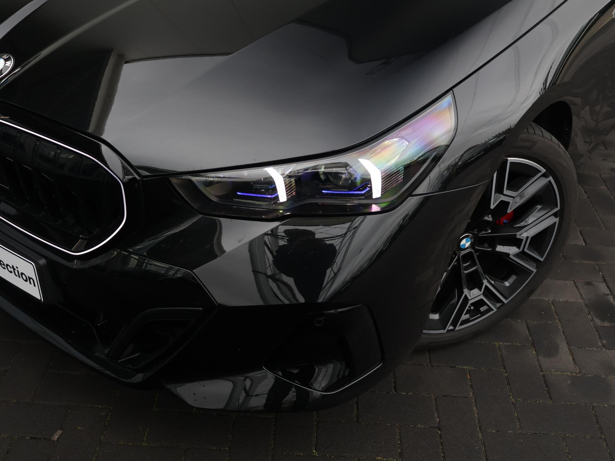 BMW 5-serie Touring 520i M Sportpakket Pro | Verwarmd Stuurw, Auto's, 1998 cc, Gebruikt, 4 cilinders, Zwart