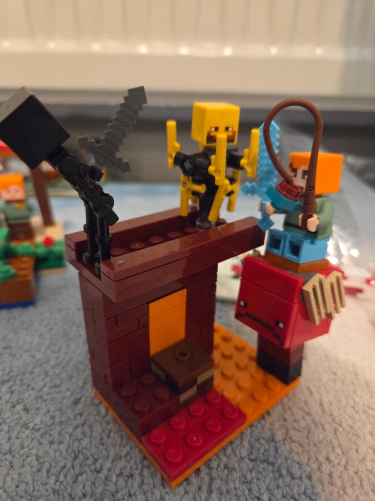 LEGO Minecraft 21266 de lavastrijd in de Nether, Compleet, Minecraft, Lego, Ophalen of Verzenden