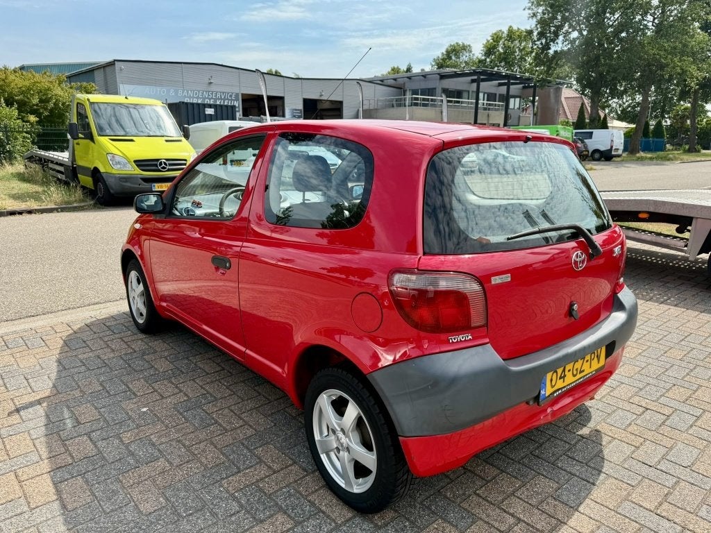 Toyota Yaris 1.0-16V VVT-i - Weinig km - Uniek (bj 2001), foto 2
