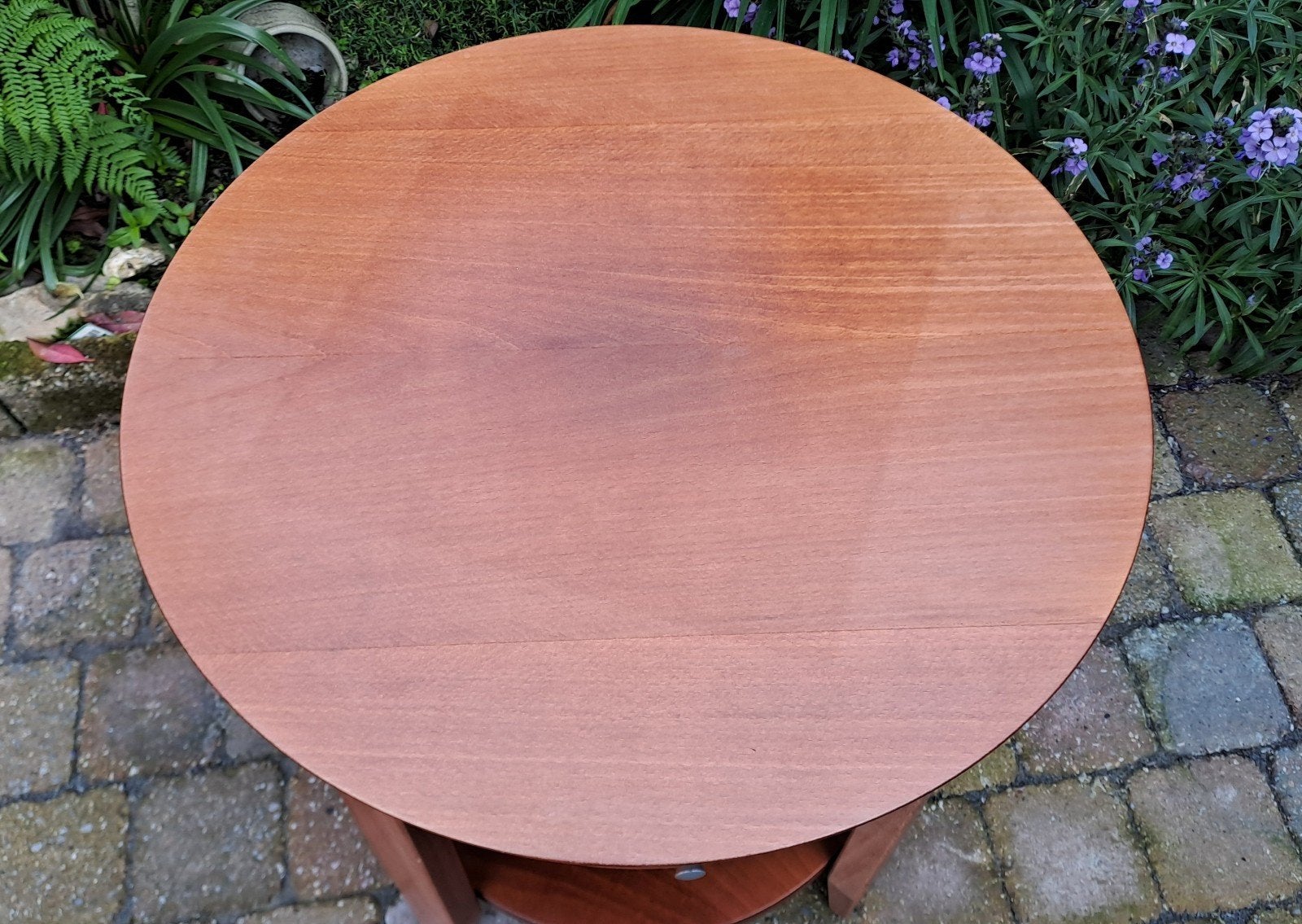 Ronde bijzettafel met lade en extra plank, Minder dan 55 cm, Gebruikt, Onbekend@voorbeeld.com, Onbekend