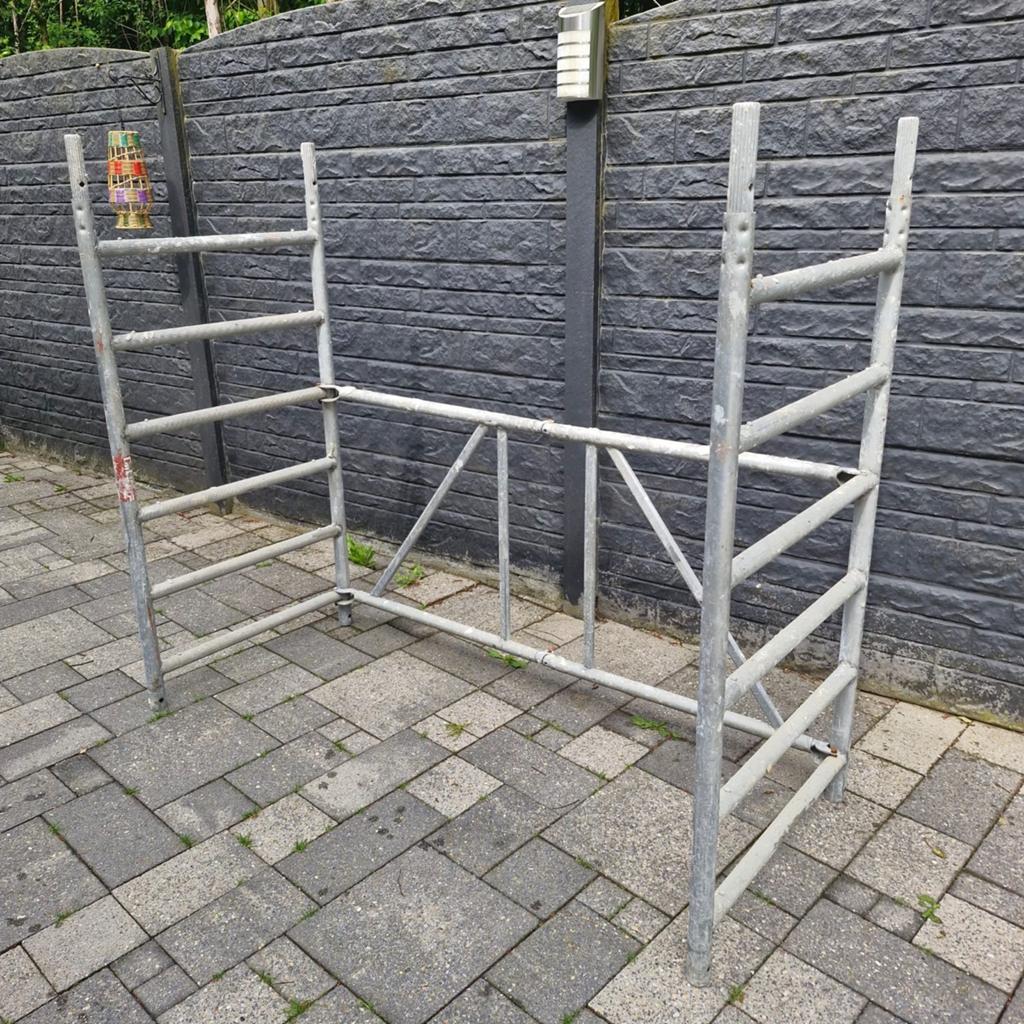 Steiger en metselen  bokjes, Doe-het-zelf en Verbouw, Steigers, Ophalen of Verzenden, Rolsteiger of Kamersteiger, 5 meter of hoger