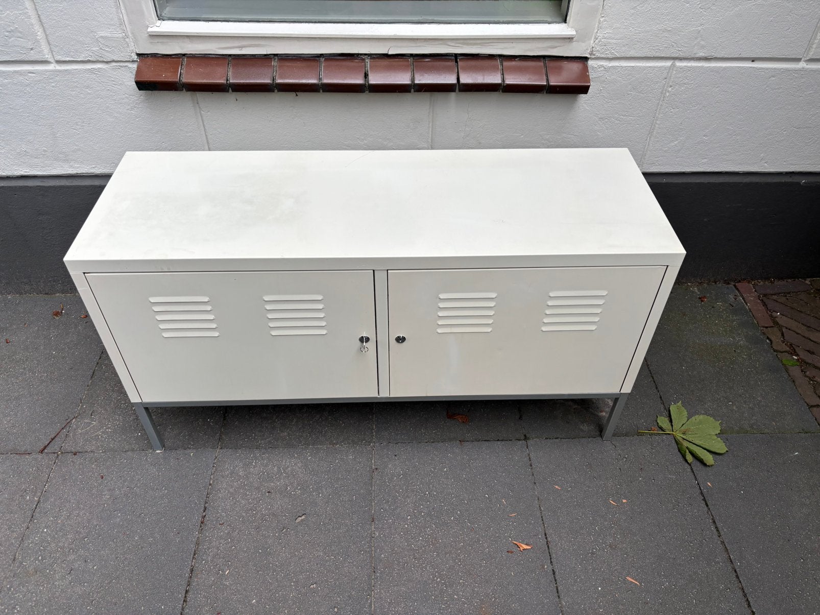 Stoer vintage wit IKEA PS lockerkast 118x40x63 cm, Huis en Inrichting, Ophalen, Gebruikt, Vintage