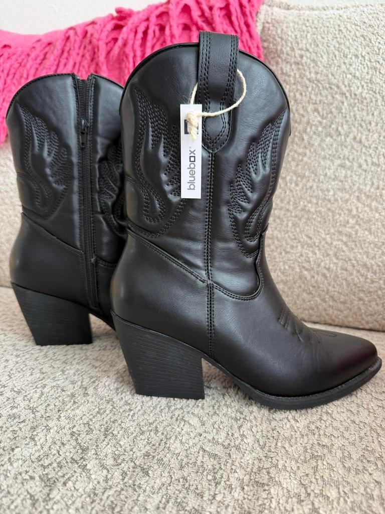 Nieuwe cowboy boots, Kleding | Dames, Ophalen of Verzenden, Nieuw, Zwart, Hoge laarzen