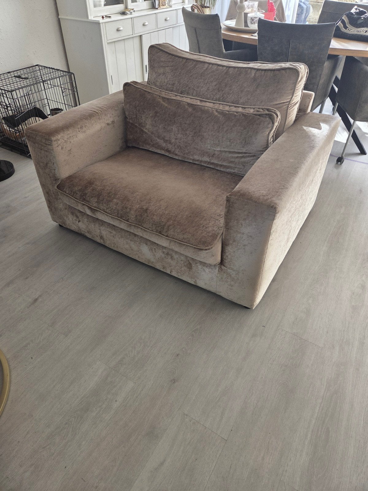 Comfortabele fauteuil - Beige velours, Huis en Inrichting, Ophalen, Modern, Comfortabel, 100 tot 125 cm, Zo goed als nieuw
