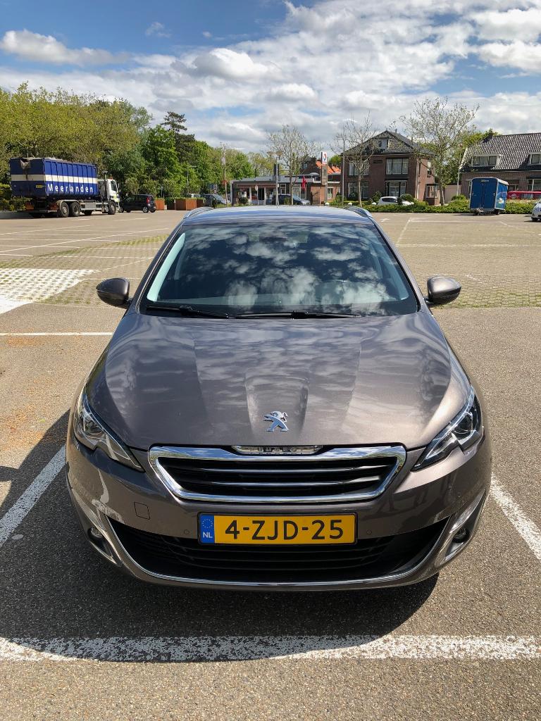 Peugeot 308 SW 1.2 Allure 130pk | APK 2027! | Trekhaak, Stof, 1199 cc, 1165 kg, Origineel Nederlands